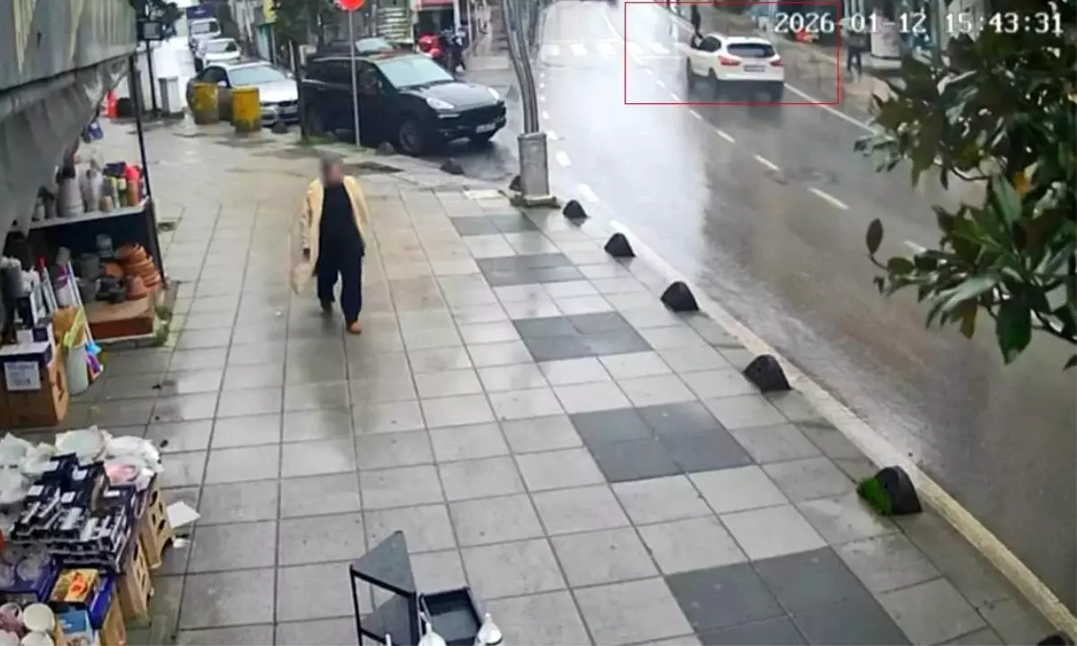 Yaya geçidindeki kazada 12 gündür yaşam mücadelesi veren kadın hayatını kaybetti