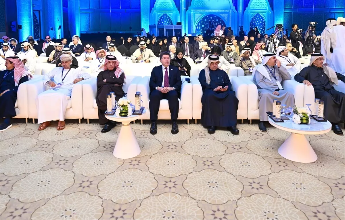 Adalet Bakanı Tunç, Katar'da düzenlenen Doha Hukuk Forumu'na katıldı Açıklaması