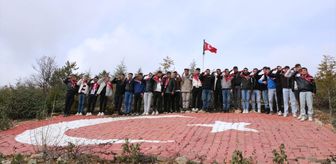 Asker adayları ilk vatan nöbetini beldelerindeki Bayraktepe'de tutuyor