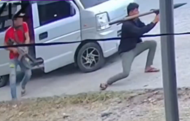 belediye baskaninin makam aracina roketatarli 19502809 9657 m