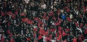 Beşiktaş taraftarı, yönetimi ve Sergen Yalçın'ı istifaya davet etti