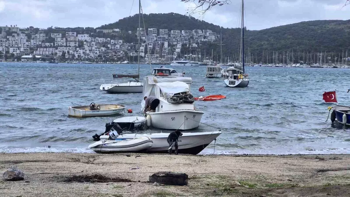 Bodrum'da fırtına etkili oluyor