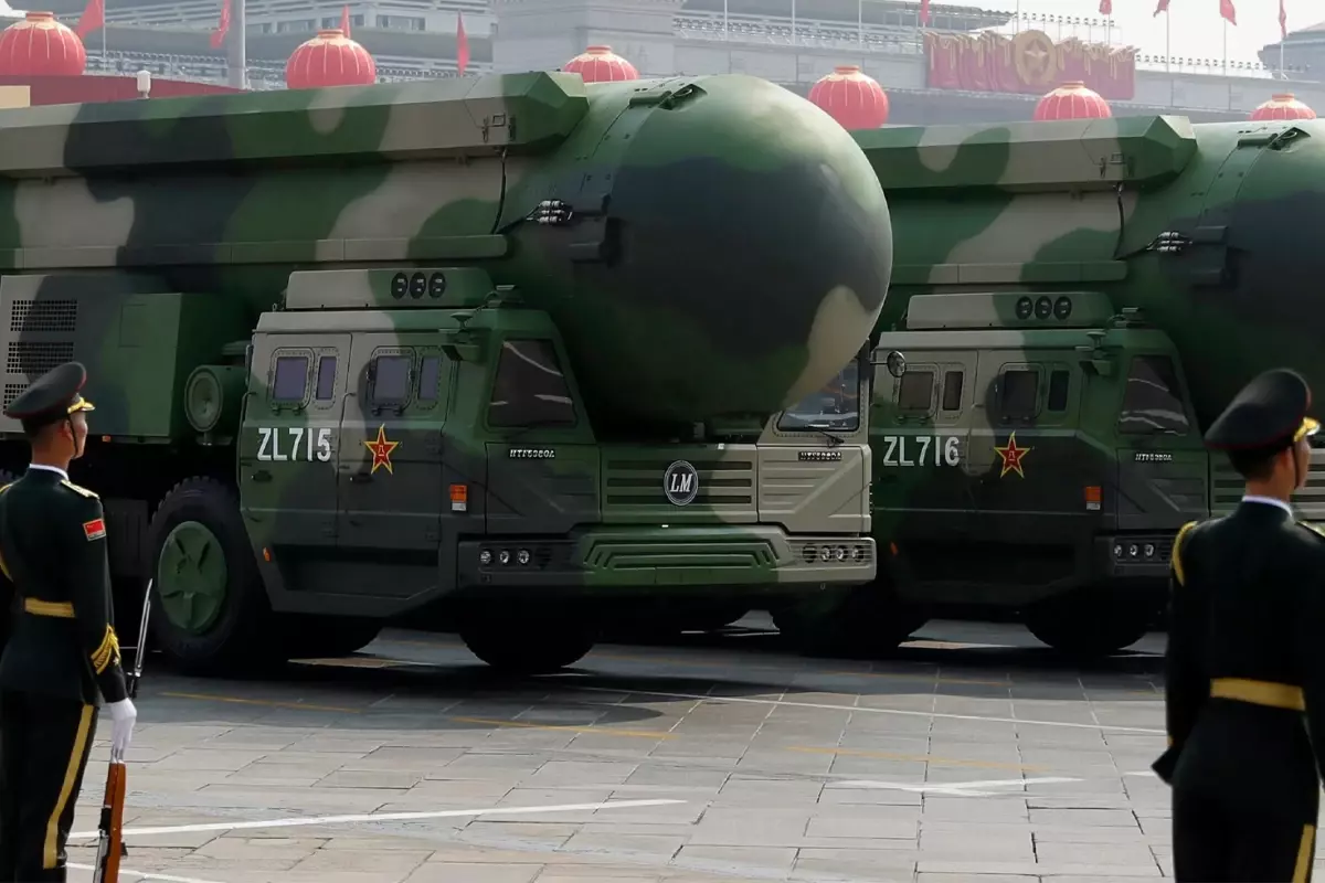 Çin'de nükleer deprem! Ülkenin en kıdemli generali sırları ABD'ye vermiş