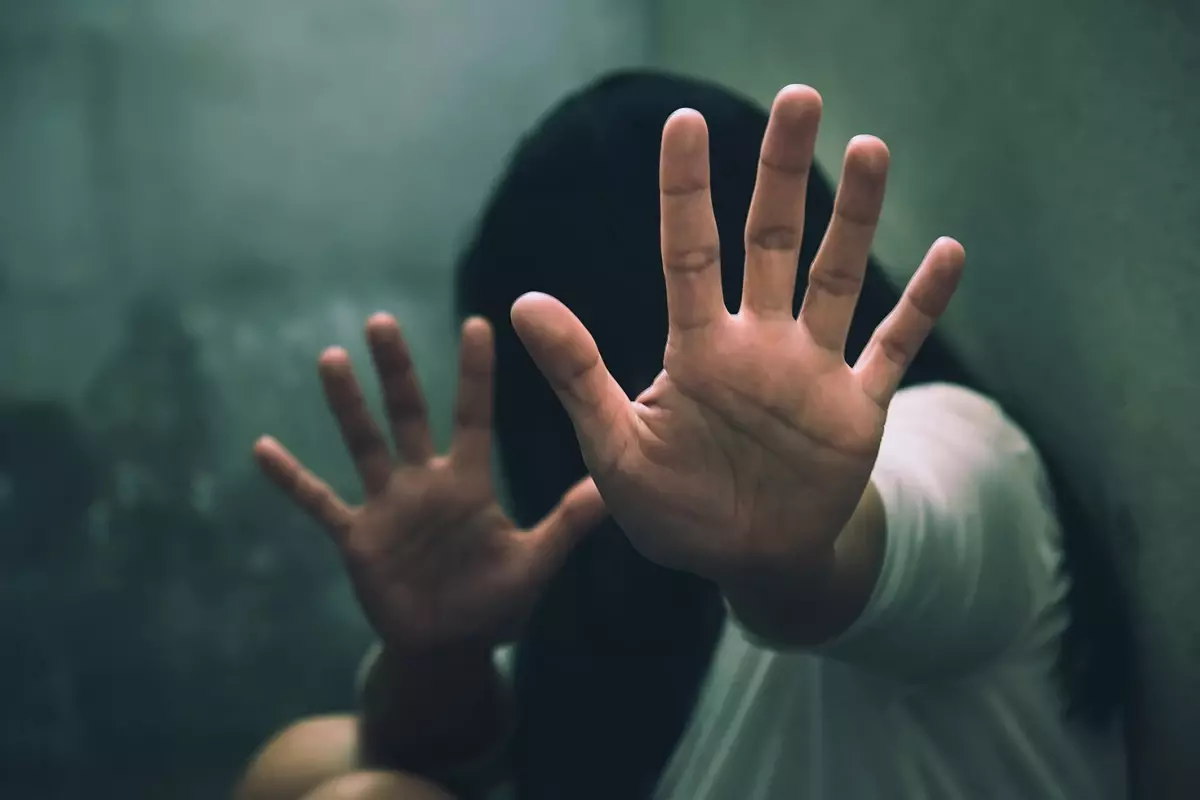 Dedesi istismar etti, babası ve kardeşlerine dava açtı