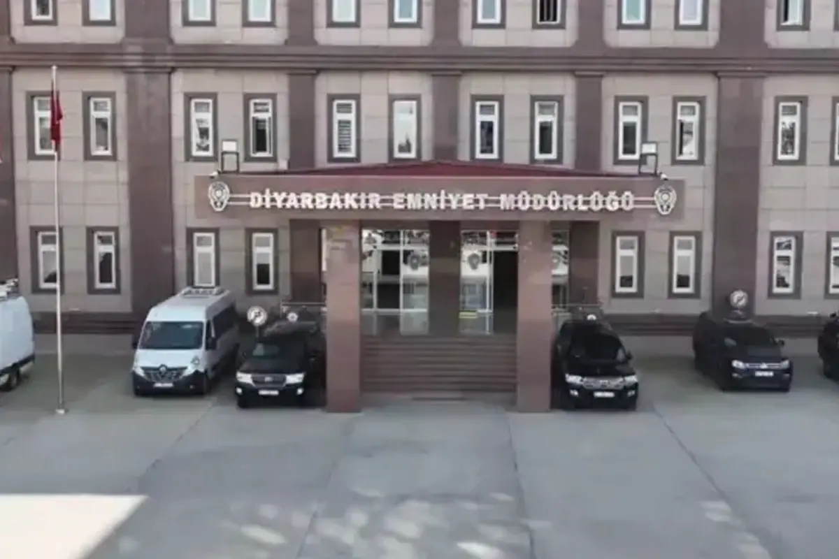 Diyarbakır saldırısında 13 gözaltı