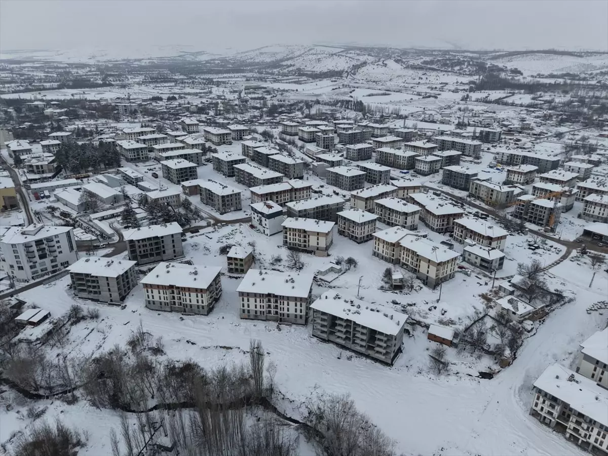 Doğanşehir kar yağışı sonrası beyaza büründü