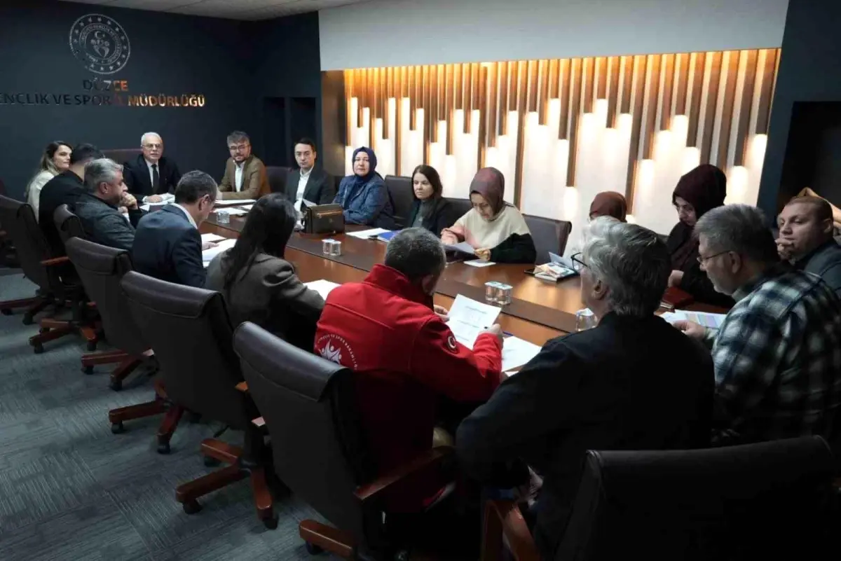 Düzce'de ki yurtların ihtiyaçları görüşüldü