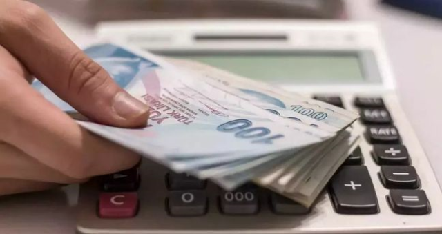 Emekli maaşı zam farkı ne zaman yatacak 2026? SSK, Bağ-Kur emekli maaş zam farkları banka hesaplarına ne zaman yatacak?