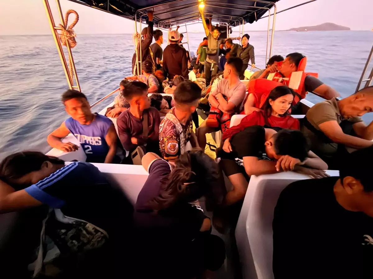 Filipinler'de Feribot Battı: 15 Kişi Öldü, 28 Kişi Kayıp