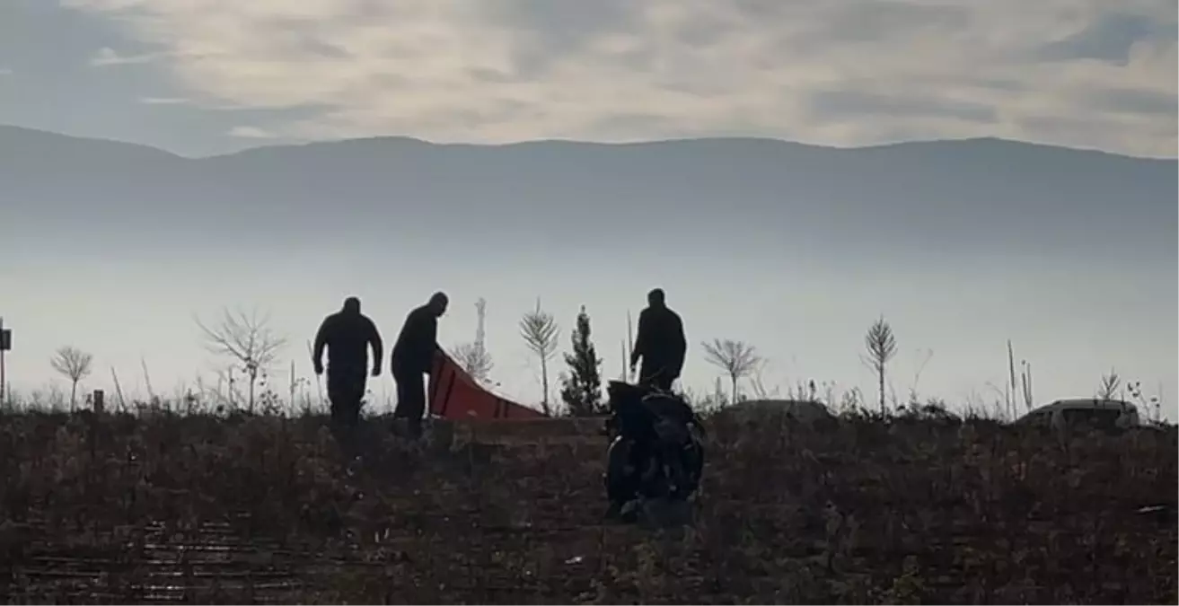 Geceden beri haber alınamayan 19 yaşındaki genç, kaza yapmış halde ölü bulundu