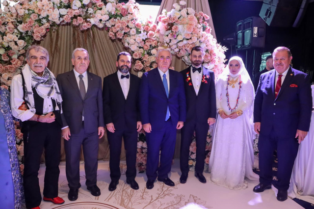 haberler com un mutlu gunu bilal teymur ve betul 19505706 1404 m