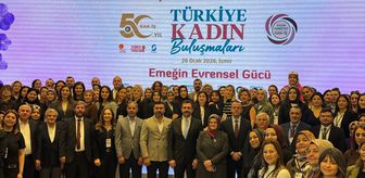 'HAK-İŞ Türkiye Kadın Buluşmaları'nın ilki İzmir'de düzenlendi
