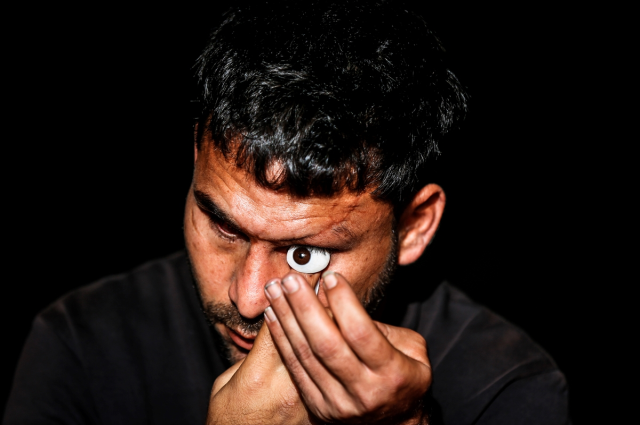 Injured twice in the war, lost his eyes