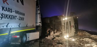 Sivas'ta 4 aracın karıştığı zincirleme trafik kazasında 8 kişi yaralandı
