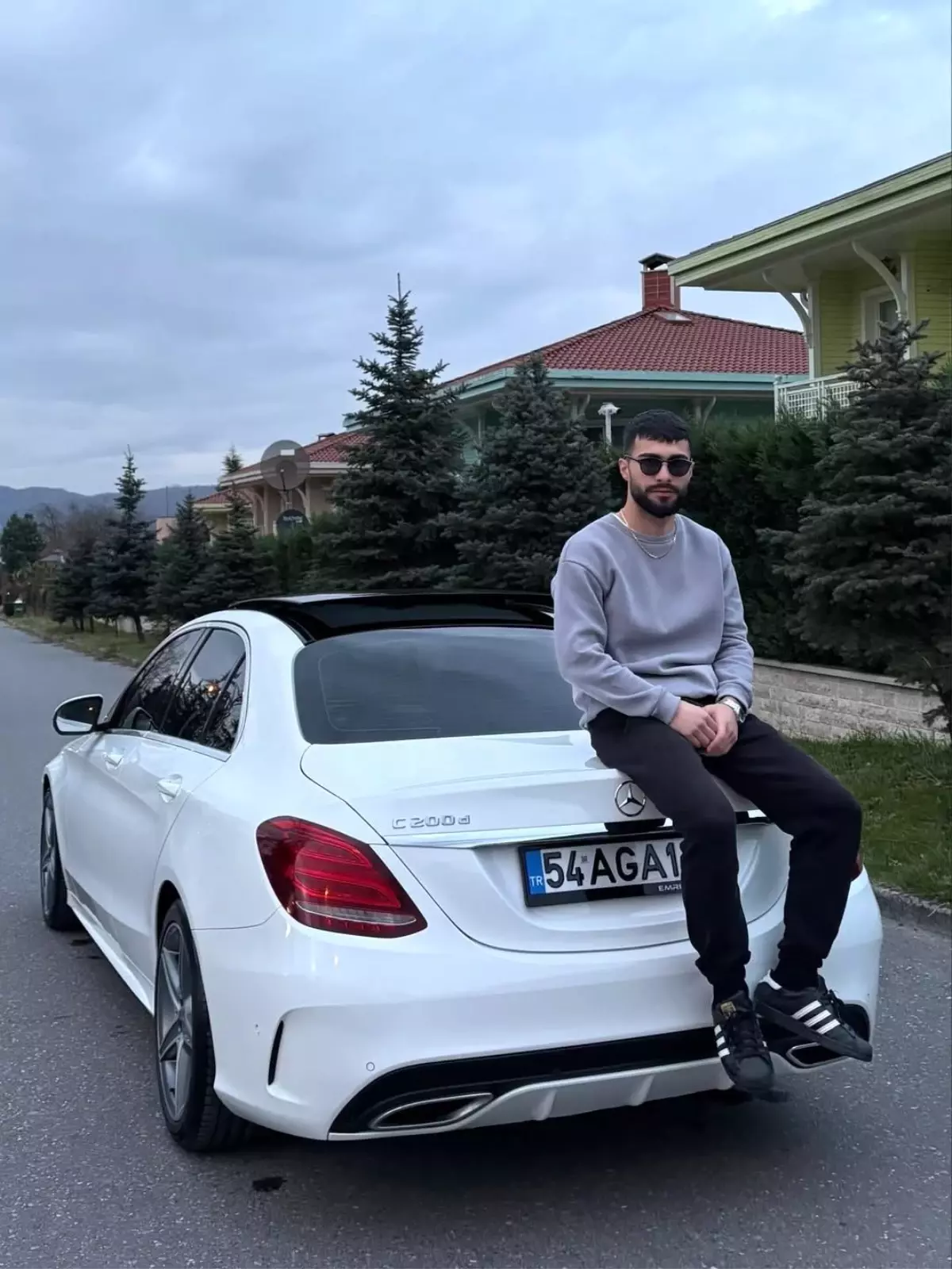 Tartışma cinayetle sonlandı: 23 yaşında genç hayatını kaybetti, şüpheliler firar