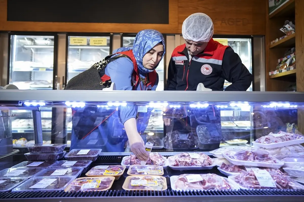 Ticaret Bakanlığı ile Tarım ve Orman Bakanlığı ekipleri kasapları denetledi