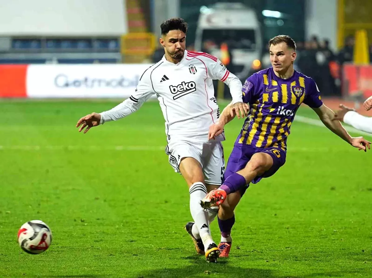 Beşiktaş, Eyüpspor'u 1-0 Yenerek İlk Yarıyı Önde Tamamladı