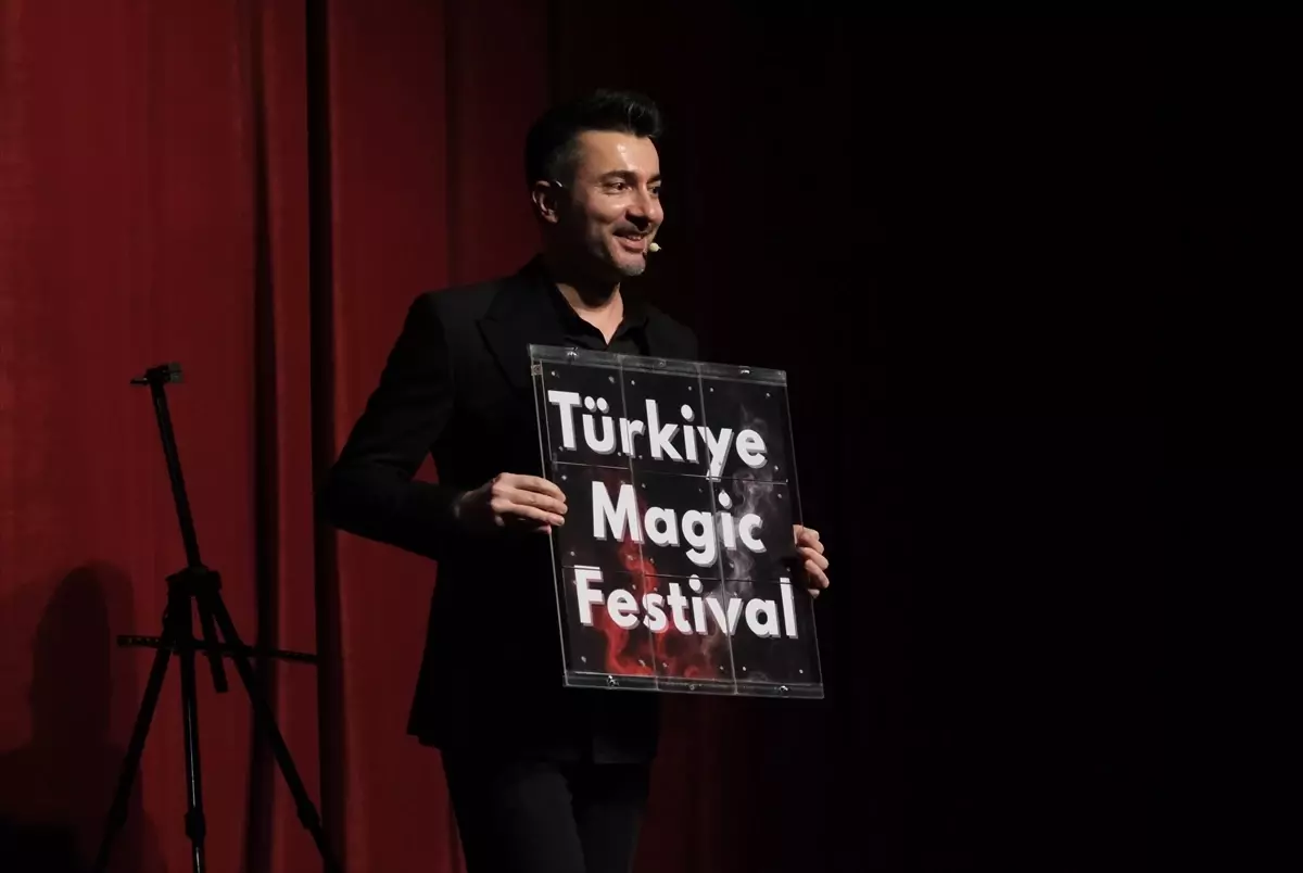 'Türkiye Magic Festival' dünyaca ünlü sihirbazları bir araya getirdi
