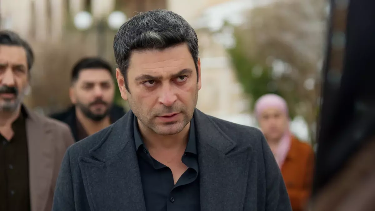 Uzak Şehir'de konak karışıyor