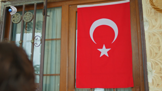 UZAK ŞEHİR'DEN 'BAYRAK' MESAJI UZAK ŞEHİR'DEN 'BAYRAK' MESAJI