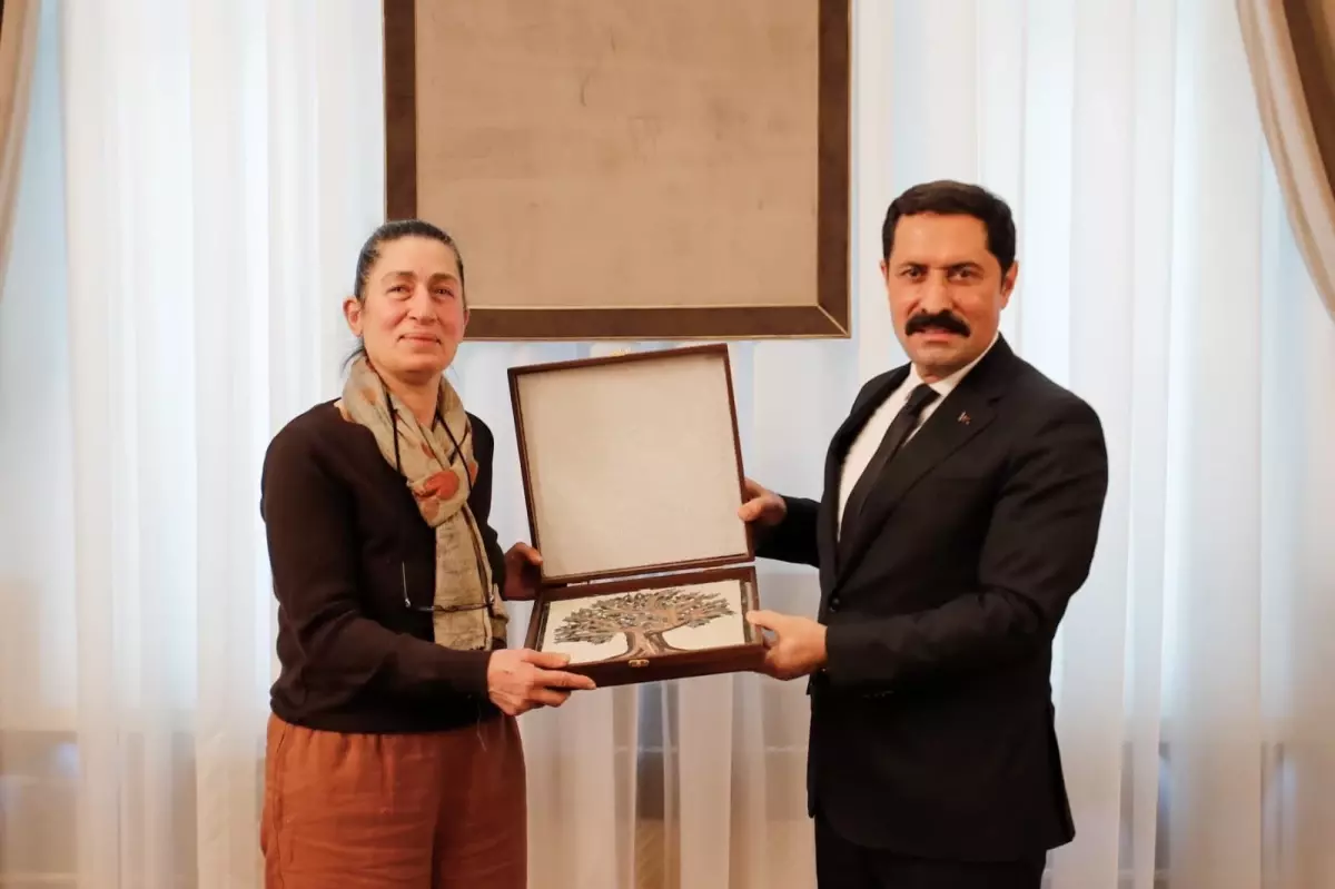 'Yaşayan İnsan Hazineleri Ödülü'ne layık görülen ipek böceği yetiştiricisi Duman: Durmayacağız