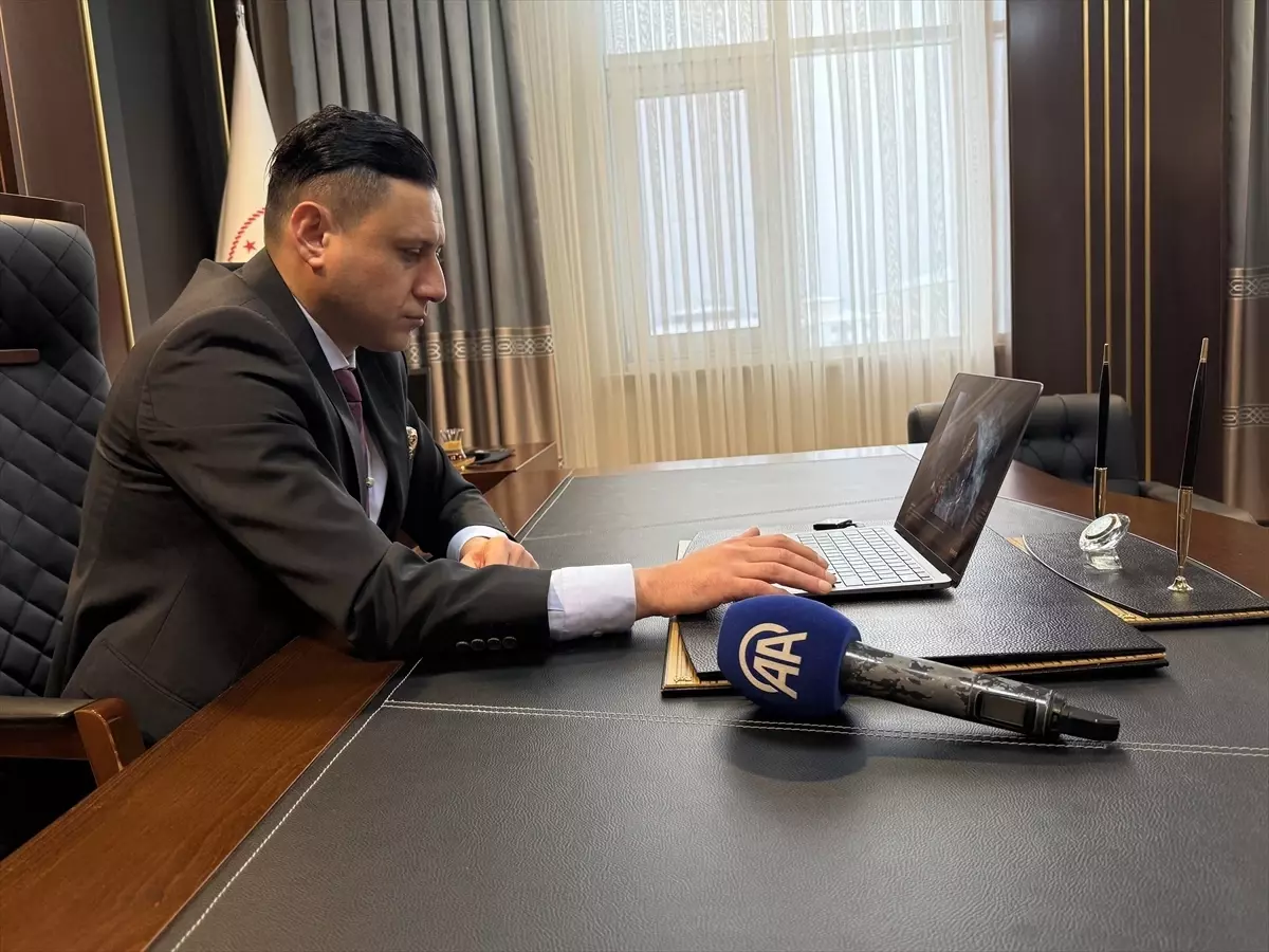 Yozgat Cemil Çiçek Personel Eğitim Merkezi Başkanı Özden, AA'nın 'Yılın Kareleri' oylamasına katıldı