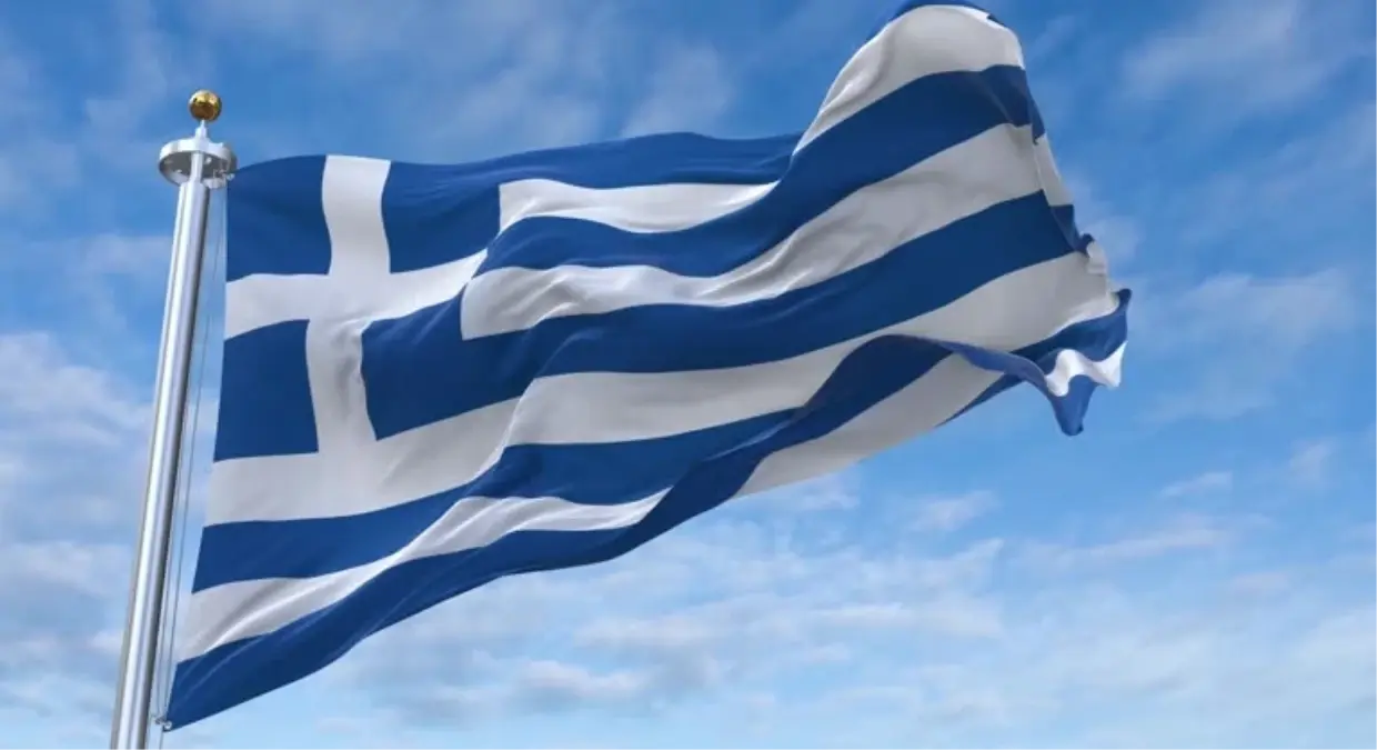 Yunanistan'da fabrika yangını: 3 ölü