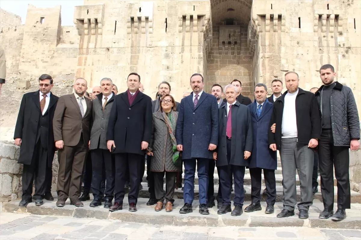 AK Parti Genel Başkan Yardımcısı Zorlu, Halep Valiliğini ziyaret etti Açıklaması