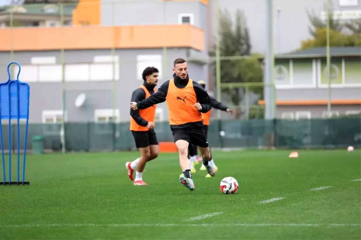 Alanyaspor, Eyüpspor maçı hazırlıklarına başladı