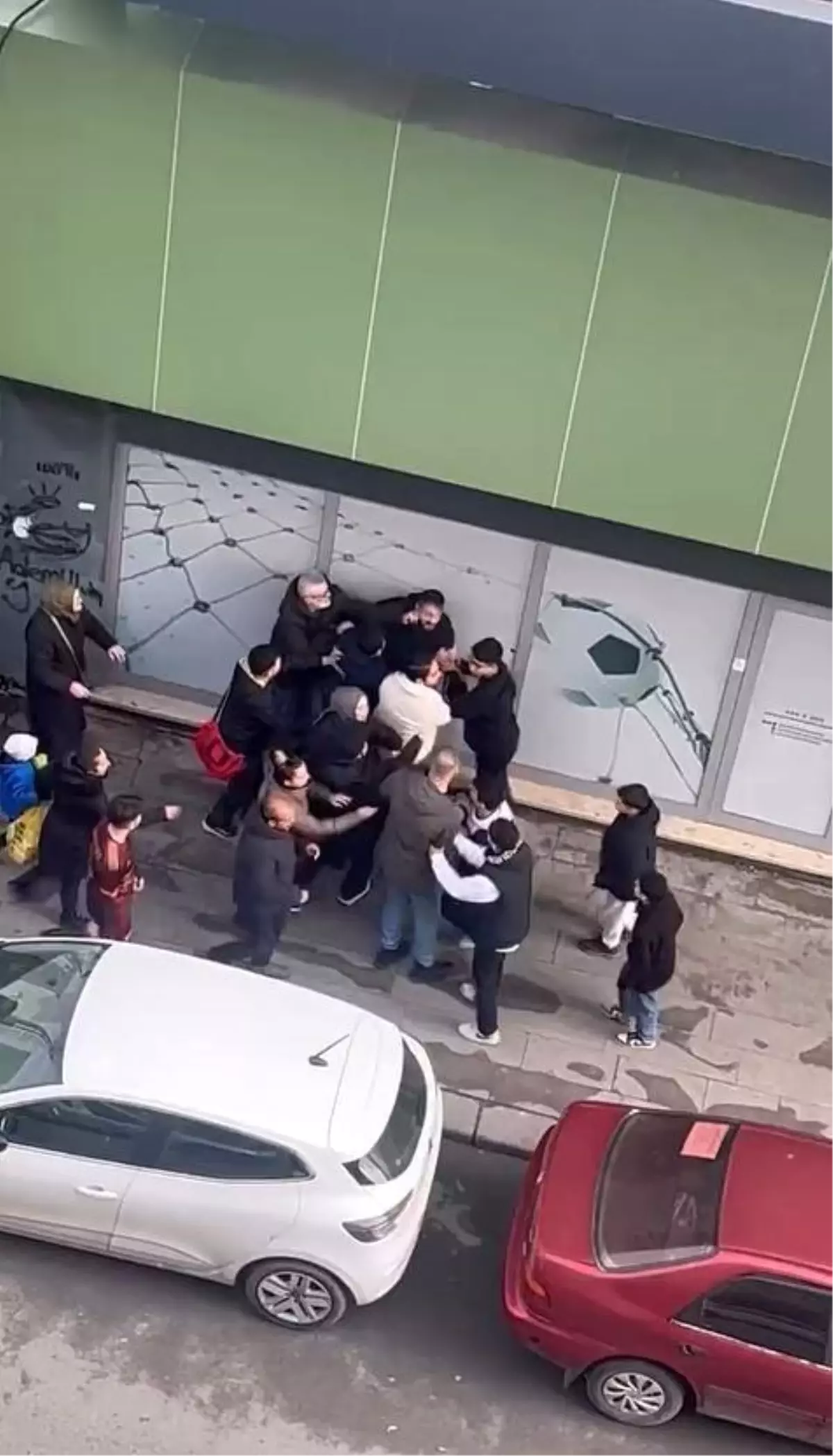 Amatör maç sonrası kavgada kulüp başkanın kolu kırıldı