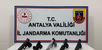 Antalya'da ruhsatsız silah operasyonunda 4 kişi yakalandı