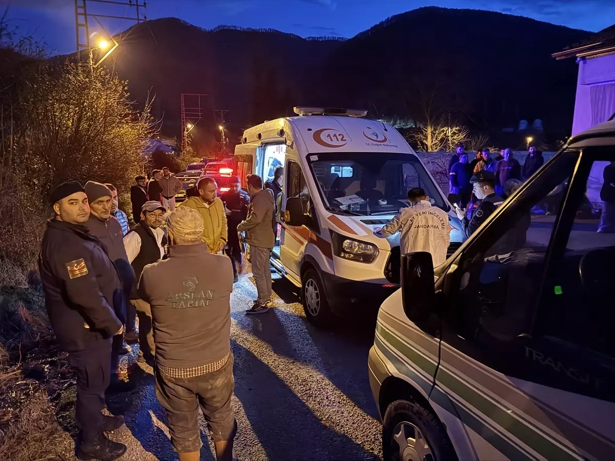 Bartın'da bir kişi eşini tüfekle öldürdükten sonra intihar etti