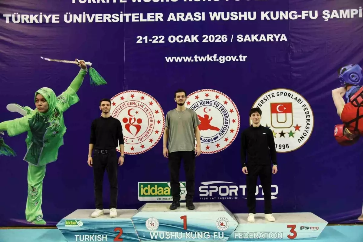 BARÜ'lü öğrencilerden Üniversiteler Arası Wushu Türkiye Şampiyonası'nda 3 madalya