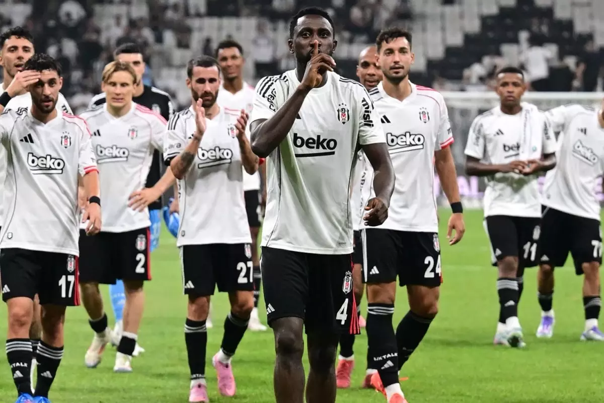 Beşiktaşlı yıldızın babası trafik kazasında hayatını kaybetti