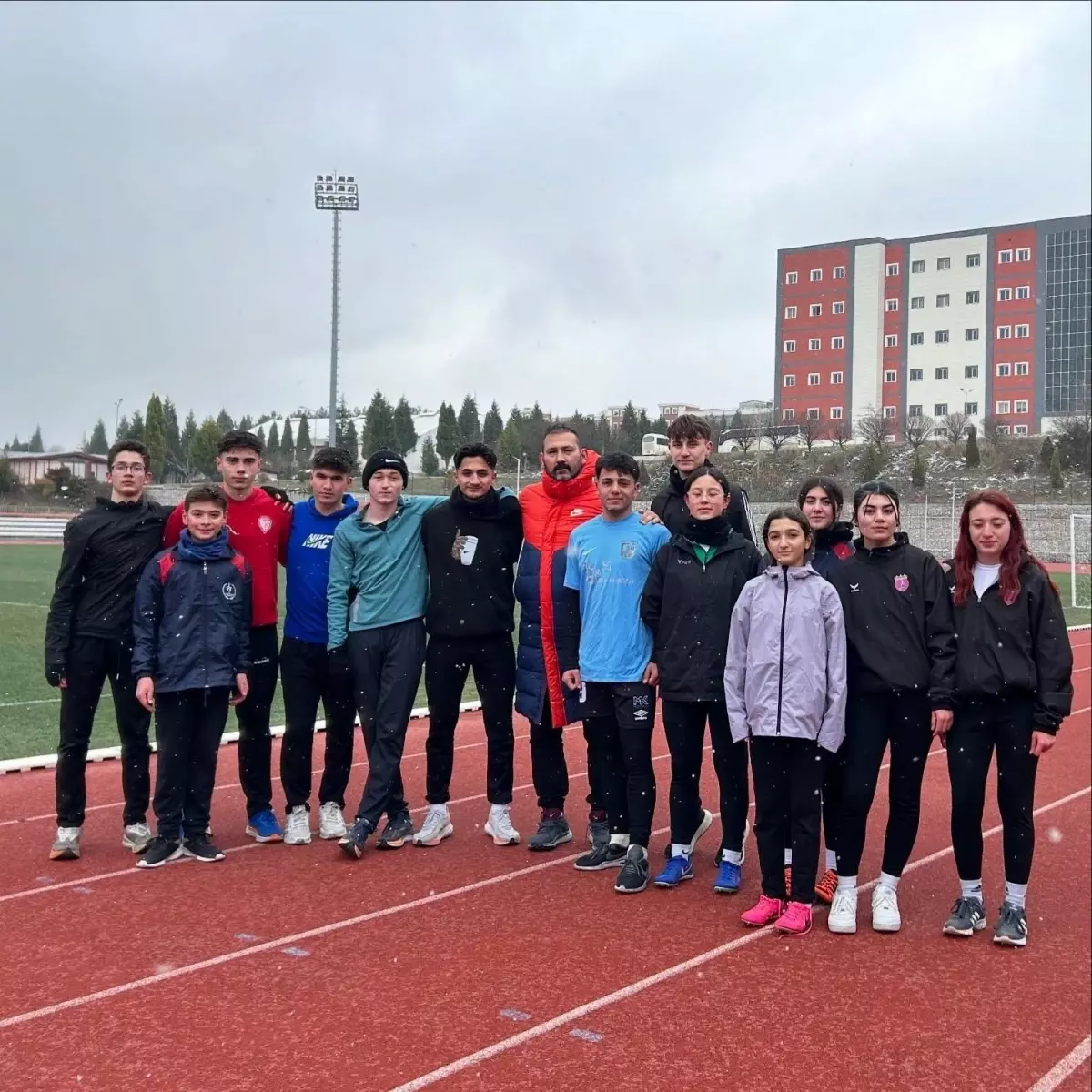 Bilecik'te atletizm antrenmanları sürüyor