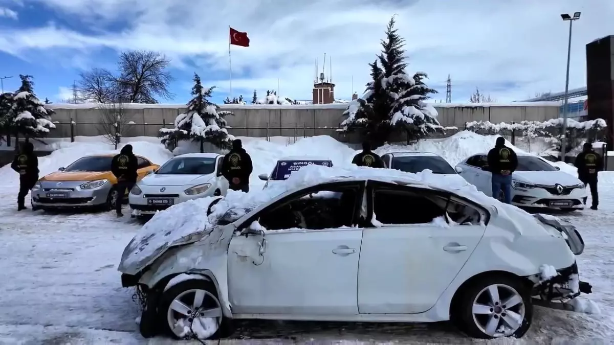 Bingöl merkezli "change" araç operasyonu: 4 tutuklama
