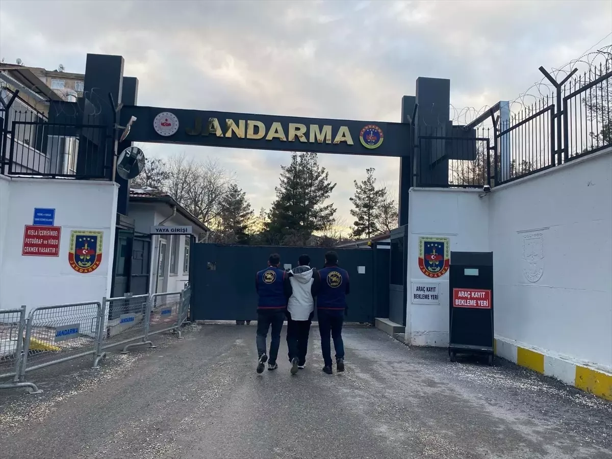 Diyarbakır'da çeşitli suçlardan aranan 108 kişi yakalandı