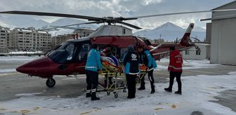 Erzurum'da 94 yaşındaki evde bakım hastası ambulans helikopterle hastaneye yetiştirildi