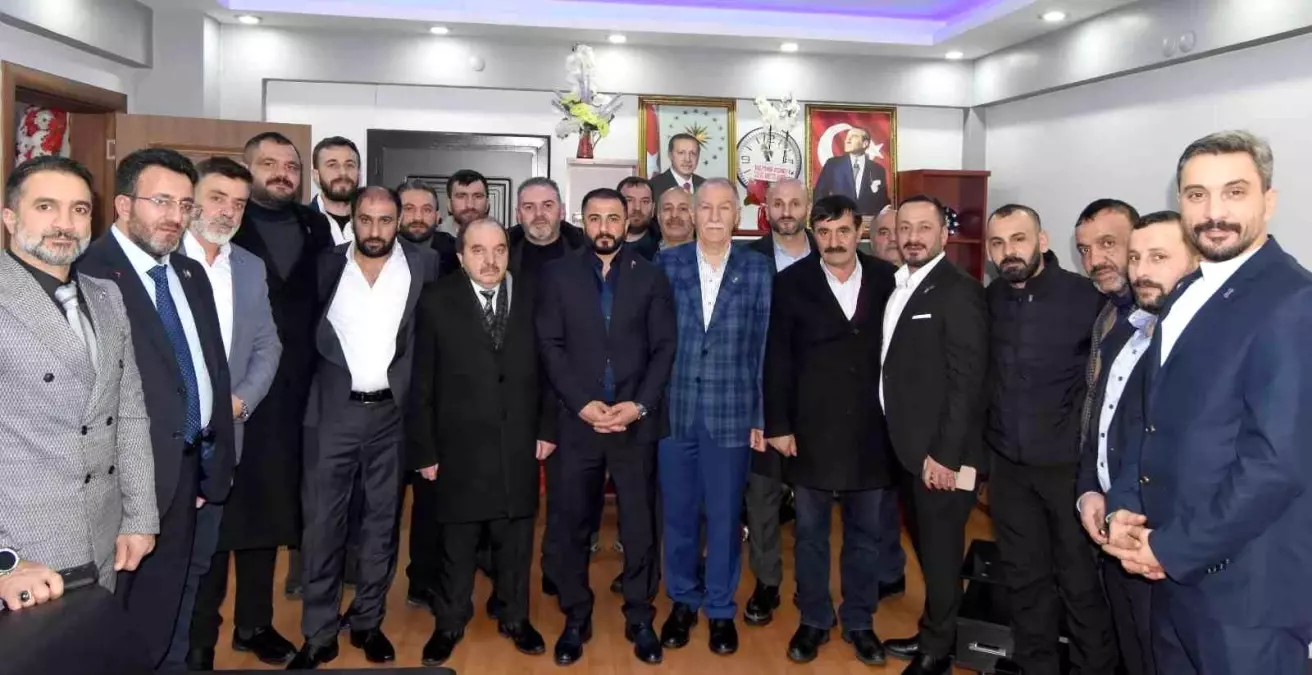 ESOB'dan Oto Tamir ve İmalatçıları Odası Başkanı Akdoğan'a tebrik ziyareti