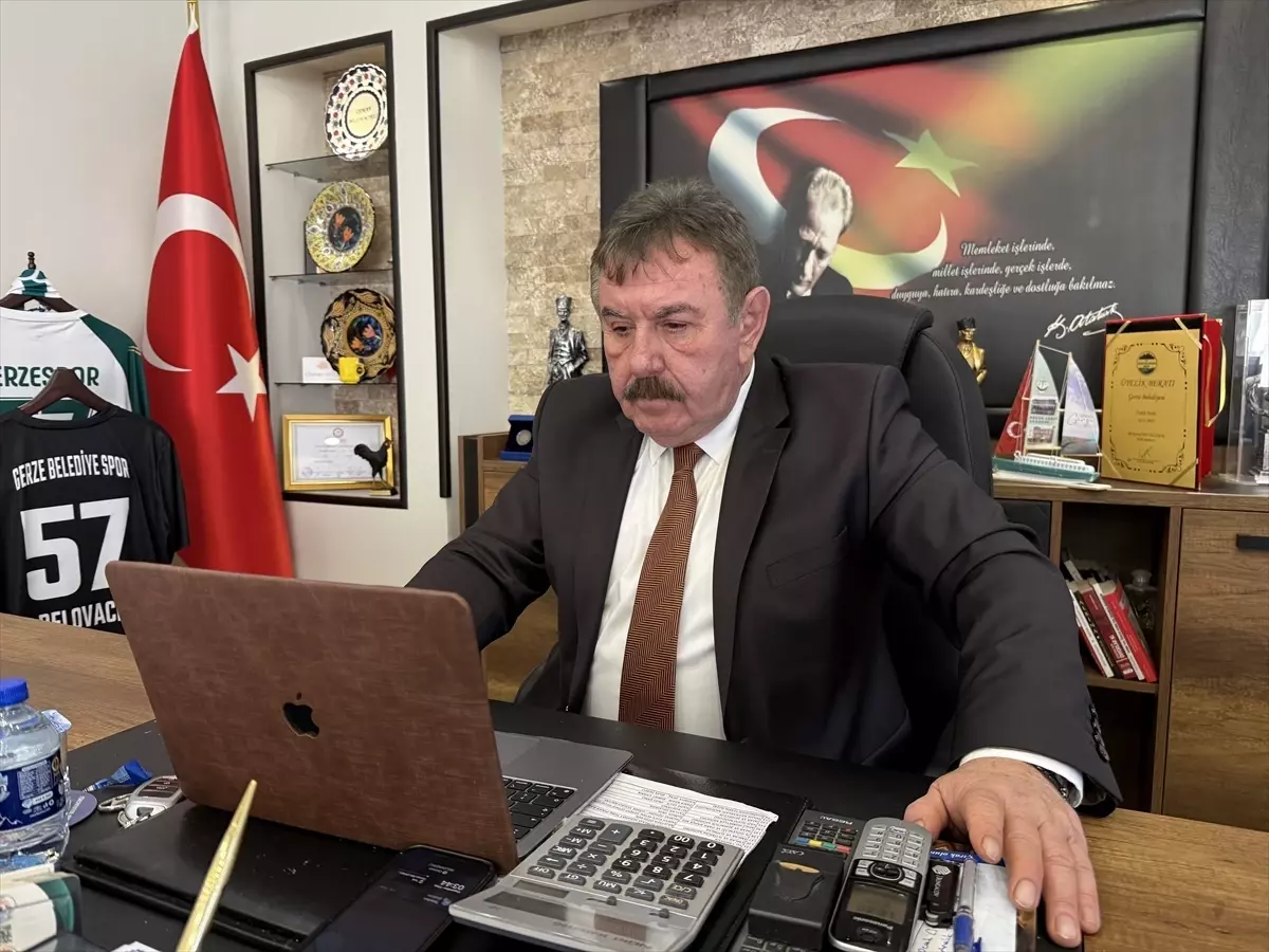 Gerze Belediye Başkanı Belovacıklı, AA'nın "Yılın Kareleri" oylamasına katıldı