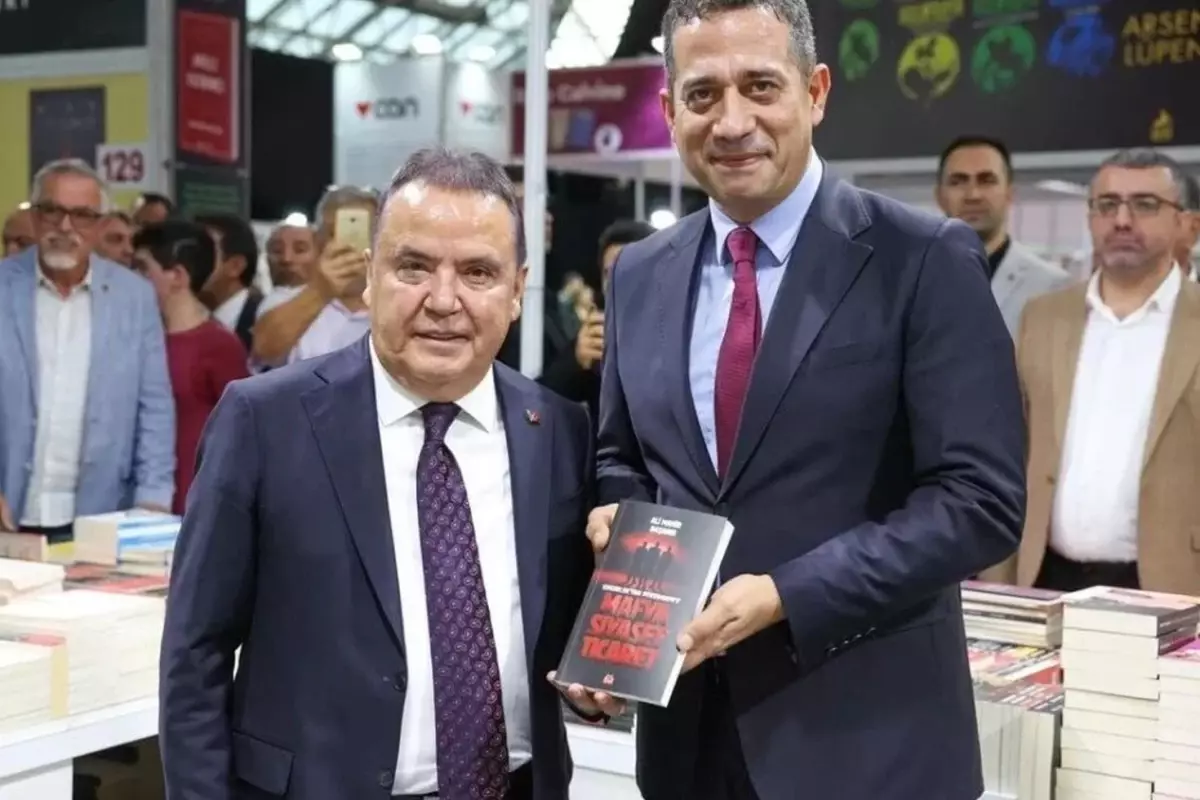 İddianamede dikkat çeken ifade: Muhittin Böcek, Ali Mahir Başarır'a hediye edeceğini söyleyip daire istedi