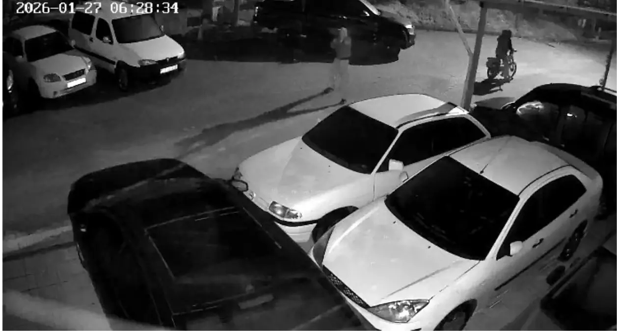 Çorum'da iş yerine silahlı saldırı: Güvenlik kamerasına yansıdı