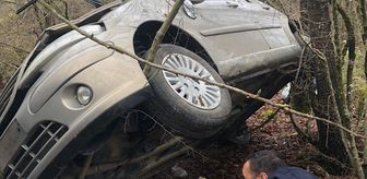 Kırklareli'nde şarampole devrilen otomobildeki 2 kişi yaralandı