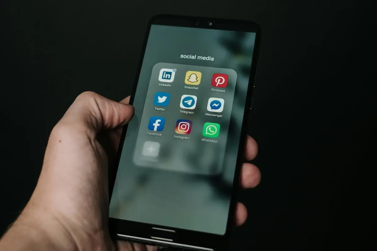 Meclis'ten geçti! Fransa'da 15 yaş altına sosyal medya yasağı