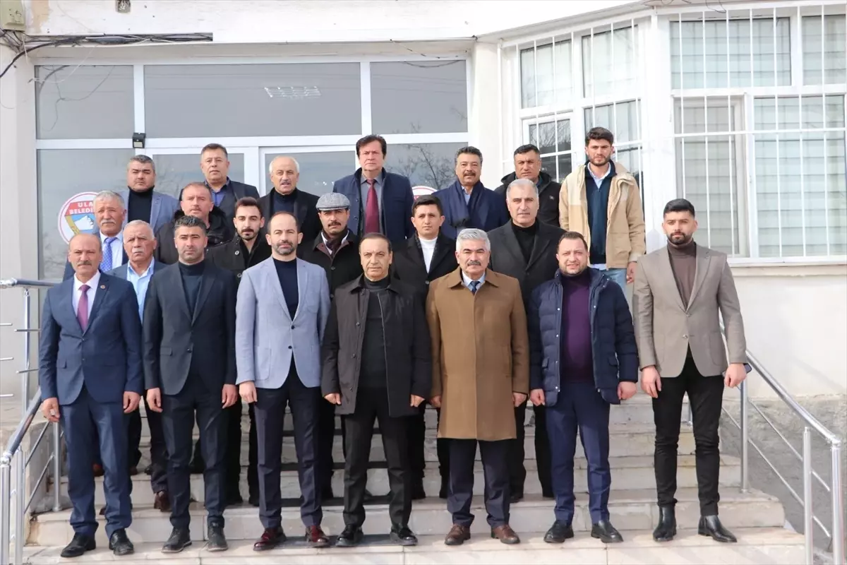 MHP Sivas Milletvekili Özyürek, Ulaş ilçesinde temaslarda bulundu