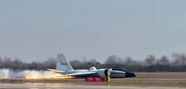 nasa arastirma ucagi alev alarak govde uzerine 19509561 5952 m