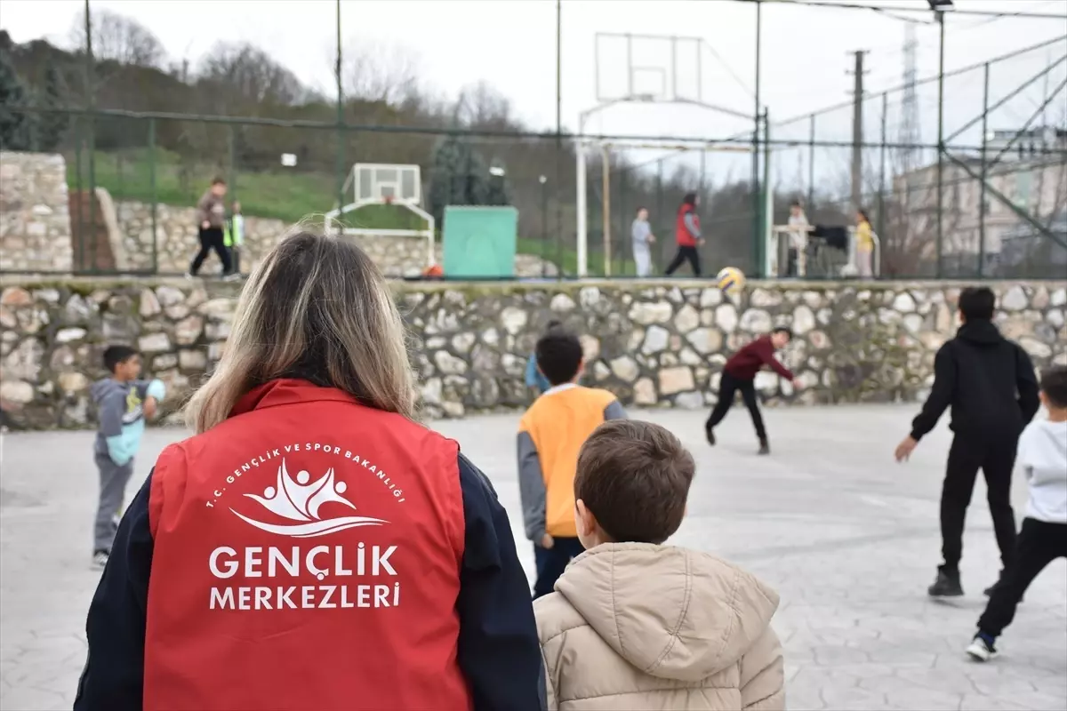 Sakarya'da Sevgi Evleri'nde kalan çocuklar, eğitimle geleceğe hazırlanıyor