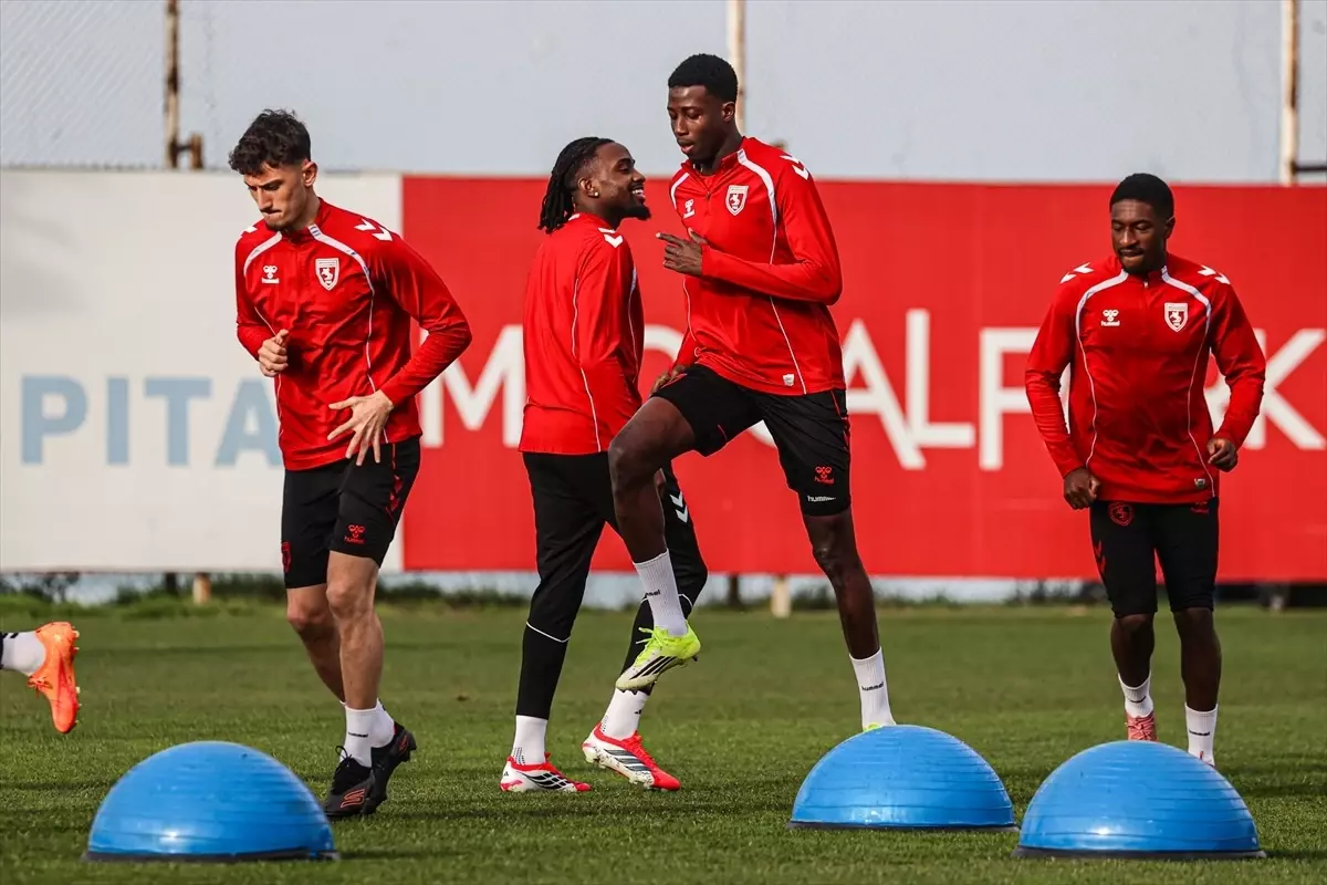 Samsunspor, Kasımpaşa maçının hazırlıklarını sürdürdü.