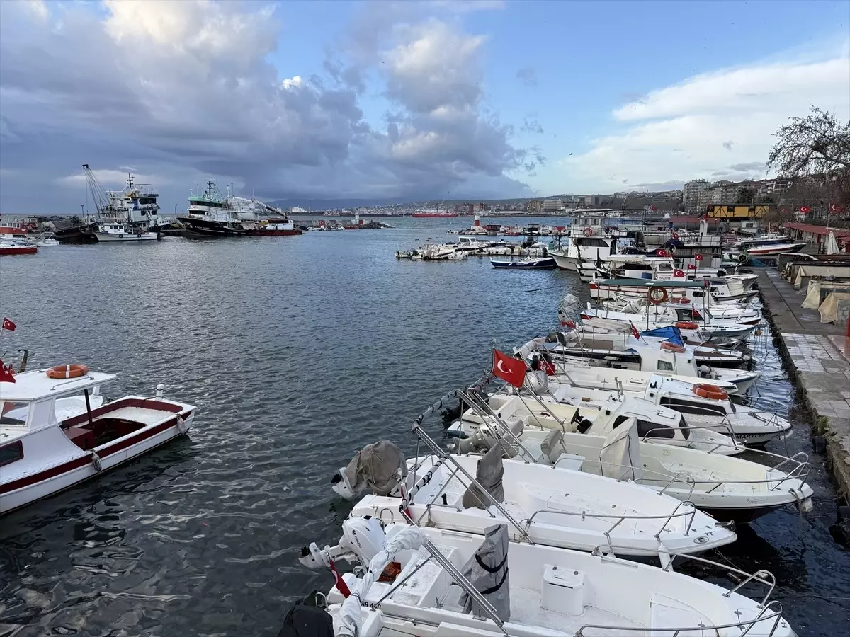 Tekirdağ'da deniz ulaşımına lodos engeli