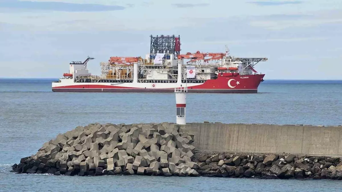 Türkiye'nin mavi vatandaki yeni gücü Yıldırım, Karadeniz'e ulaştı